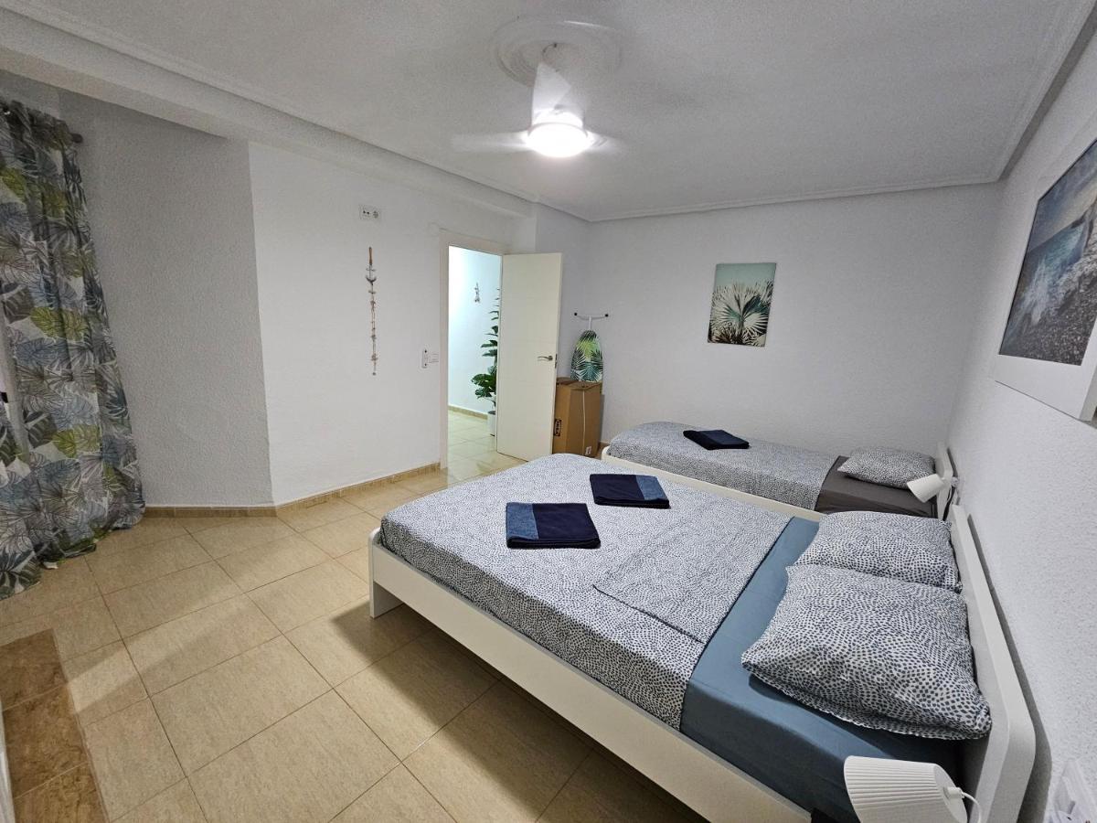 Mimoza Apartamento Torrevieja Exterior foto